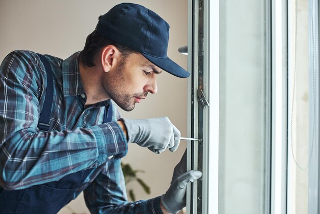 man replace an old window with new Window Replacement in 3 Easy Steps in Cupertino